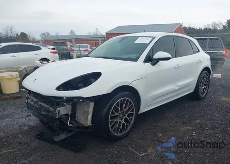 2015 Porsche Macan Turbo z USA, uszkodzony, nr VIN WP1AF2A57FLB96517